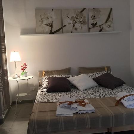 Vila Case Vacanze Le Rose Noto Exteriér fotografie