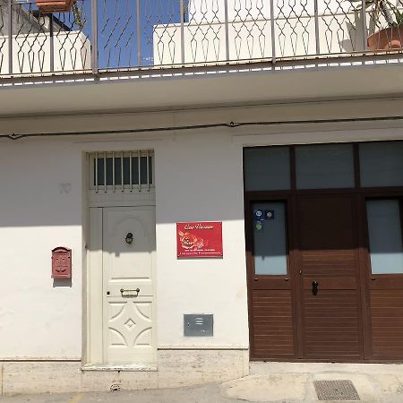 Vila Case Vacanze Le Rose Noto Exteriér fotografie