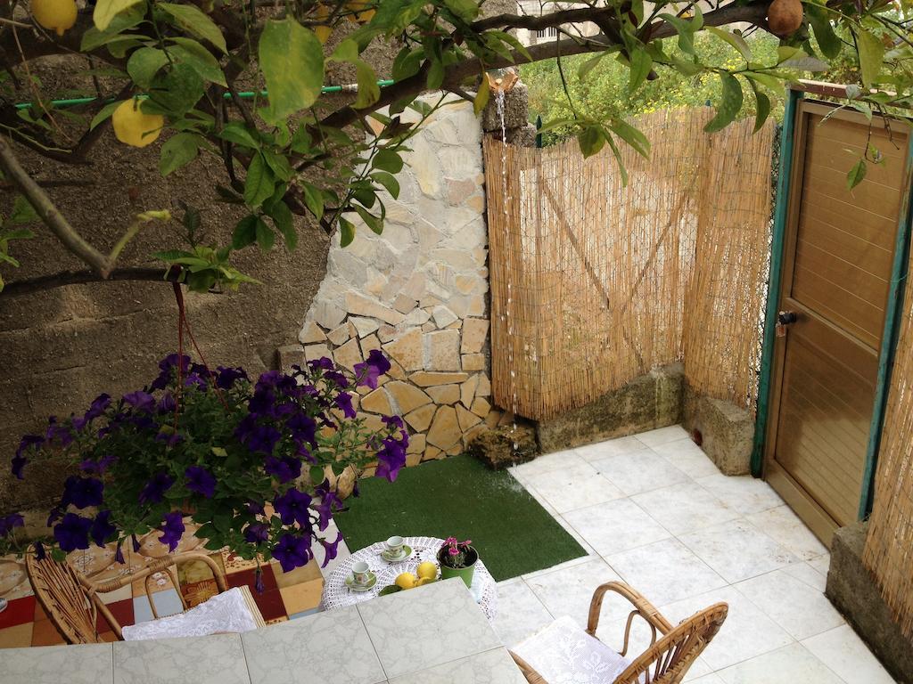 Vila Case Vacanze Le Rose Noto Exteriér fotografie