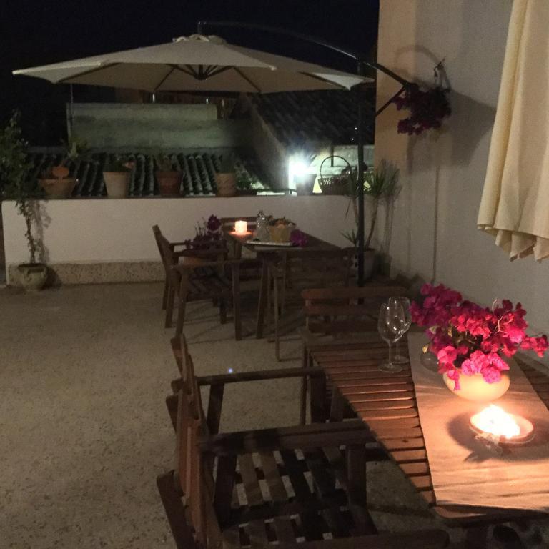 Vila Case Vacanze Le Rose Noto Exteriér fotografie
