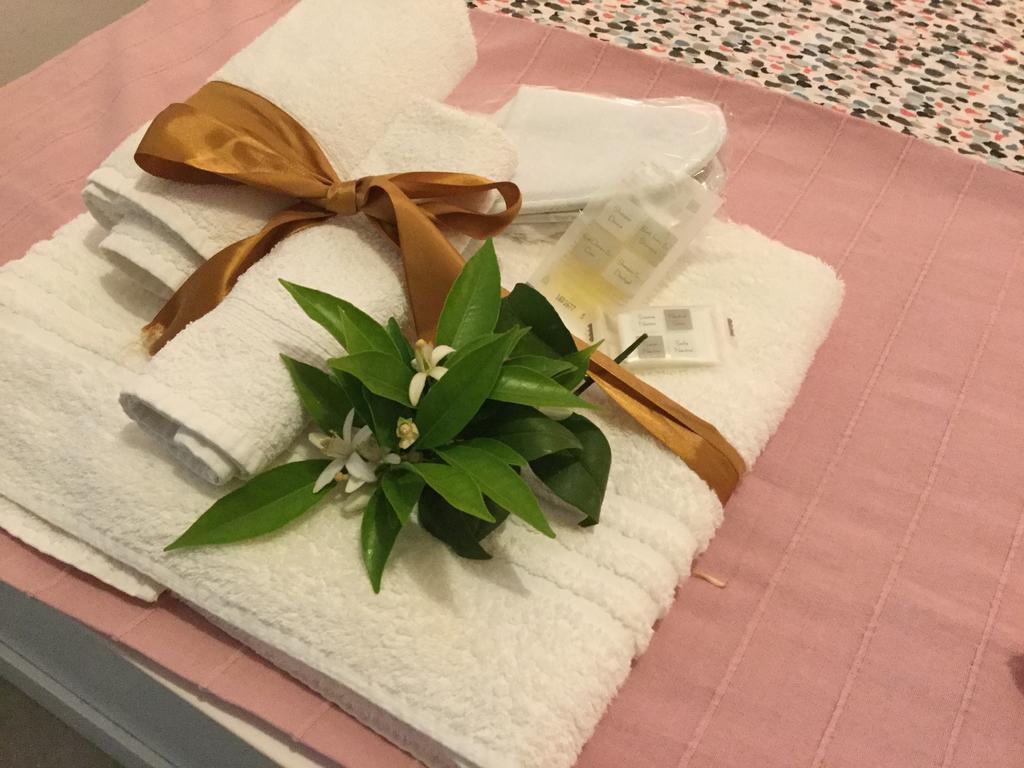 Vila Case Vacanze Le Rose Noto Exteriér fotografie